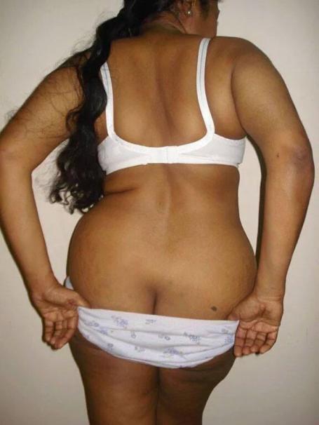 image hosted at ImgAdult.com