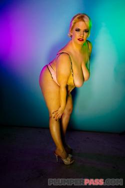 Tiffany Blake - Shake and Blake (2000px) x 1033 s71wmk54dg