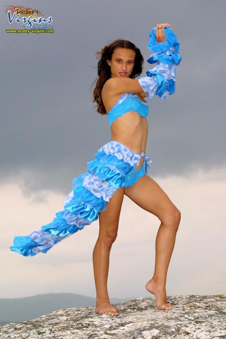 [Image: 68246afb8be5b.jpg]