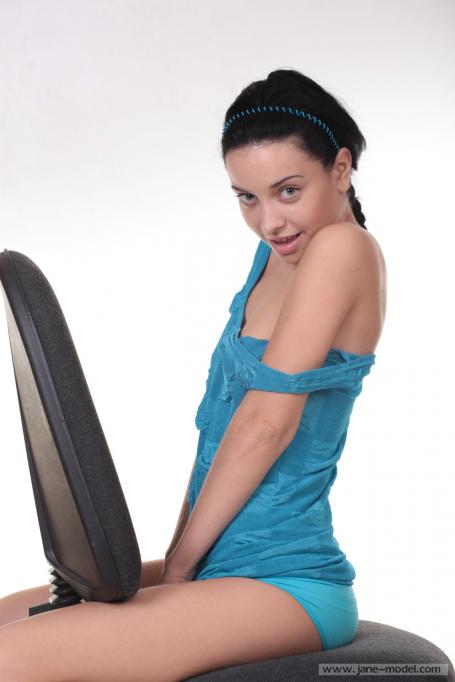 [Image: 697e4b84d8024.jpg]