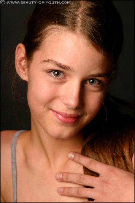 [Image: 698dfe3227002.jpg]