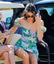 Kendall-Jenner-Upskirt-3-fgro.jpg image hosted at ImgAdult.com