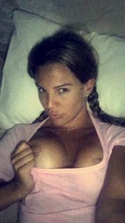 Danielle-Lloyd-Leaked.jpg image hosted at ImgAdult.com