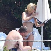 Gillian-Anderson-Bikini.jpg image hosted at ImgAdult.com