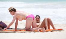 Candidium.com CDM 663 Kelly Brook Topless in Cancun - Mexico 065.jpg image hosted at ImgAdult.com