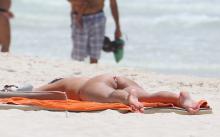 Candidium.com CDM 663 Kelly Brook Topless in Cancun - Mexico 068.jpg image hosted at ImgAdult.com