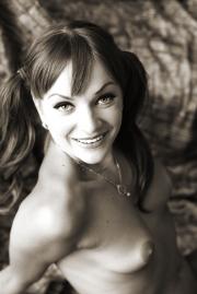 bm_nika_unk_h131.jpg image hosted at ImgAdult.com
