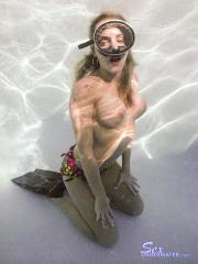 adrianna_vint-dive-034.jpg image hosted at ImgAdult.com