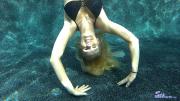 ali-handstands-086.jpg image hosted at ImgAdult.com