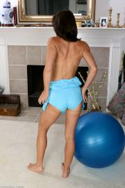 milf mindy johansen exercise ball (23).jpg image hosted at ImgAdult.com