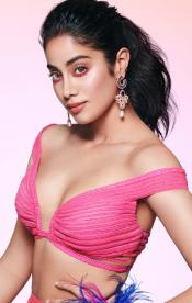 11wallpapersden.com_janhvi-kapoor_1125x2436.jpg image hosted at ImgAdult.com