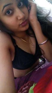 Lovely Mumbai MBBS Student Nude Leaked Photos Scandal (2).jpg image hosted at ImgAdult.com