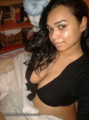 Sexy Indian Girl Showing Hot Ass and Breasts Pics (1).jpg image hosted at ImgAdult.com