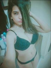 sexy-babe-bikini-selfies (1).jpg image hosted at ImgAdult.com