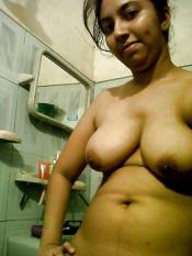 Village-Girl-Masturbating-Pussy-Selfies-sent-to-Boyfriend (5).jpg image hosted at ImgAdult.com