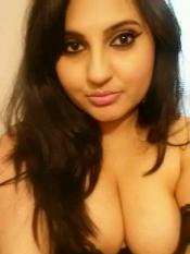 Attractive Mumbai Working Women Sexy Selfies Leaked (7).jpg image hosted at ImgAdult.com