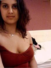 Beautiful Indian Desi Wife Taking Nude Selfies On Trip (2).jpg image hosted at ImgAdult.com