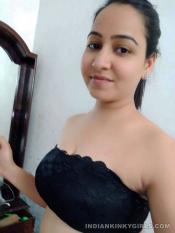 Naughty Mumbai Girl Naked Lockdown Selfies Leaked (1).jpg image hosted at ImgAdult.com