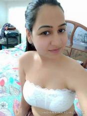 Naughty Mumbai Girl Naked Lockdown Selfies Leaked (11).jpg image hosted at ImgAdult.com