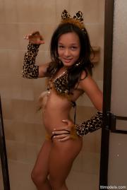 Previous image in gallery_202 gg.JPG image hosted at ImgAdult.com