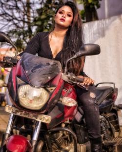 2019-12-15_06-35-19_UTC_2.jpg image hosted at ImgAdult.com