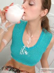 5sqycu.jpg image hosted at ImgAdult.com