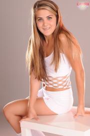 laura-373-005.jpg image hosted at ImgAdult.com