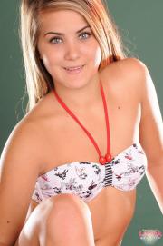 laura-375-030.jpg image hosted at ImgAdult.com