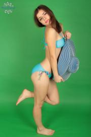 1redgb.jpg image hosted at ImgAdult.com