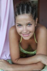 [Image: 68eebd593ffc3.jpg]