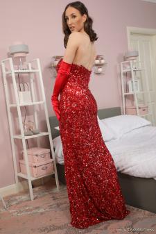 image hosted at ImgAdult.com