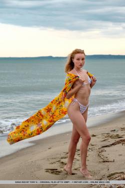 met-art_2025-10-16_SEA_AND_SAND_02.jpg image hosted at ImgAdult.com