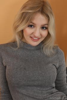 image hosted at ImgAdult.com