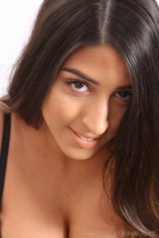 image hosted at ImgAdult.com