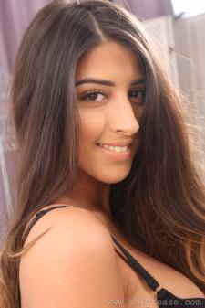 image hosted at ImgAdult.com