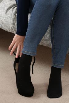 image hosted at ImgAdult.com