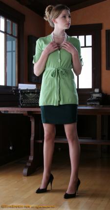 image hosted at ImgAdult.com