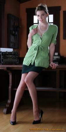 image hosted at ImgAdult.com