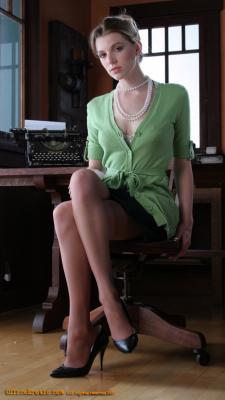 image hosted at ImgAdult.com